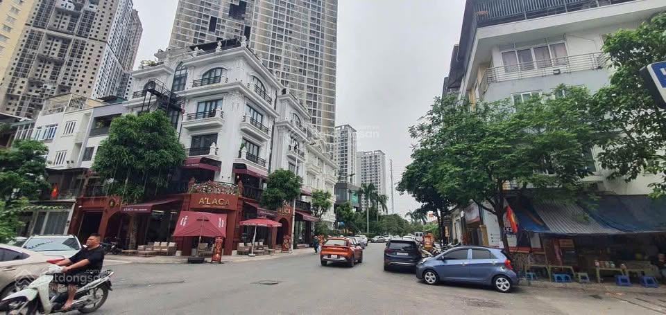 Cần bán gấp biệt thự văn khê mặt trục chính kinh doanh 203m2, mt 14m, kd sầm uất ngày đêm, view hồ