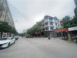Bán gấp liền kề simco sông đà vạn phúc 55m2, 5 tầng, lô góc, view him lam kinh doanh đỉnh.