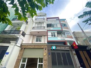 Chính chủ nhà đúc 3.5 tấm  đường 7m sát mặt tiền ql13  ô tô đậu trong nhà, cần ra gấp giá tốt