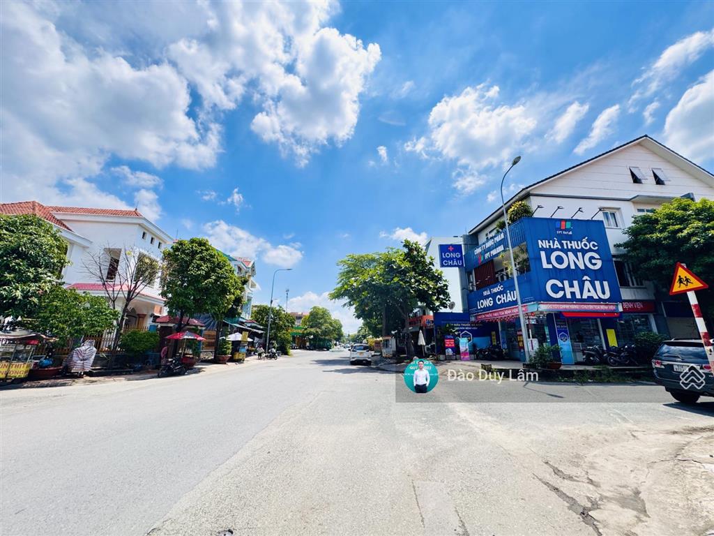 Đất mặt tiền kinh doanh trục chính 25  ngay chợ hiệp bình chánh  gần giga mall phạm văn đồng