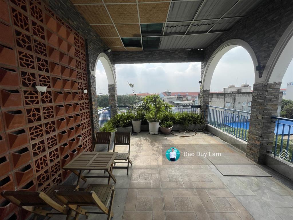 Nhà cực đẹp 4 tầng ngay trường thpt hiệp bình  khu dân cư cao cấp, đường rộng 10m  giá tốt