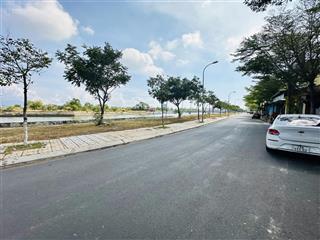 Siêu phẩm nhà 2 mặt tiền view sông quán trường ngang 10m. dt 205m2 giá bán 14,5 tỷ