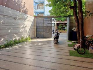 Bán nhà 4 tầng mặt tiền trung tâm nha trang. dt 188m2 giá bán 36 tỷ, có thang máy