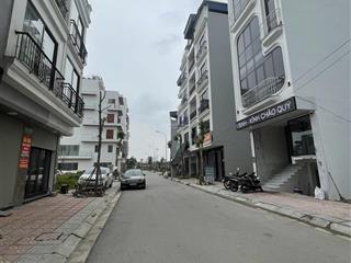 Bán nhà kiểu bt 100m2 khu phố lâm hạ, long biên. vị trí kinh doanh.  0905 568 ***