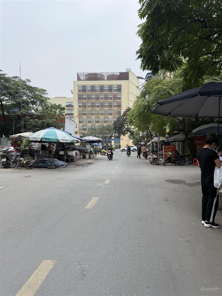 Bán nhà riêng 3 tầng 50m2 tại thuỵ khuê, vài bước ra hồ tây.  0905 568 ***