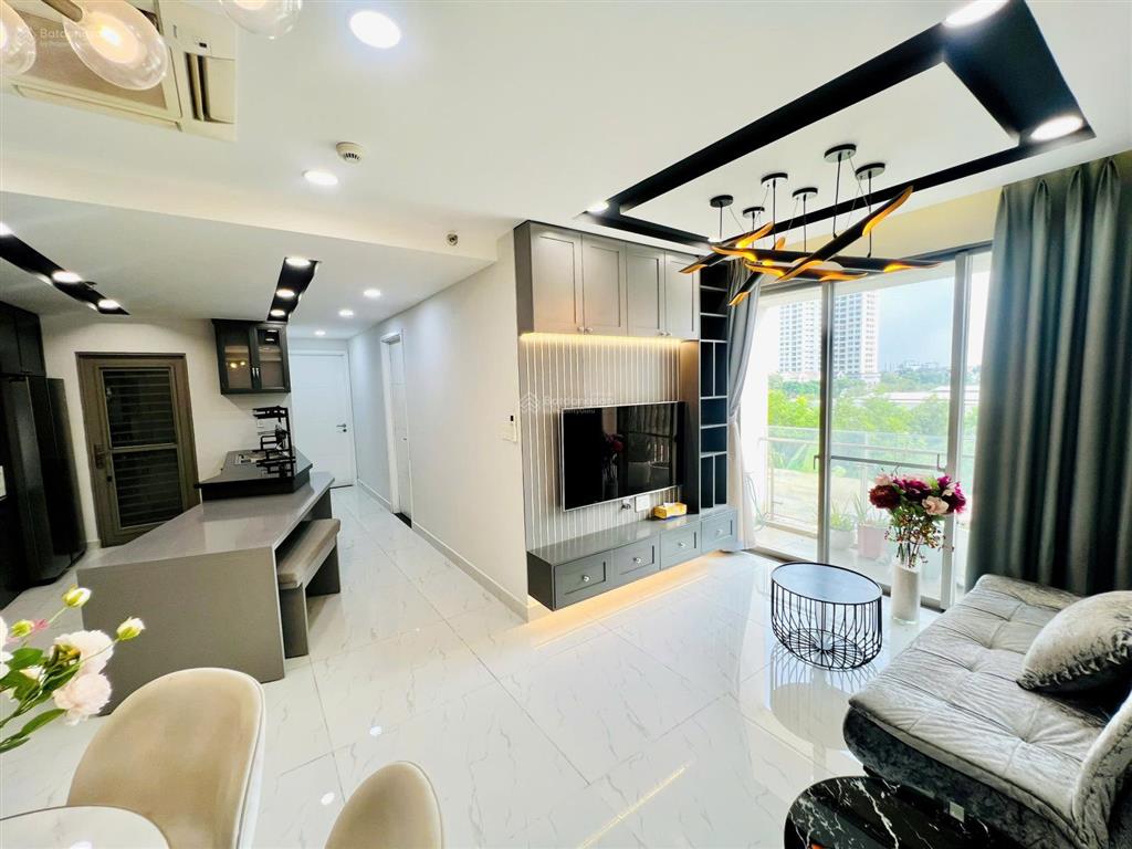 Bán căn hộ scenic valley 1 phú mỹ hưng 3pn 122m²  có chỗ đậu ô tô  giá 12.9 tỷ