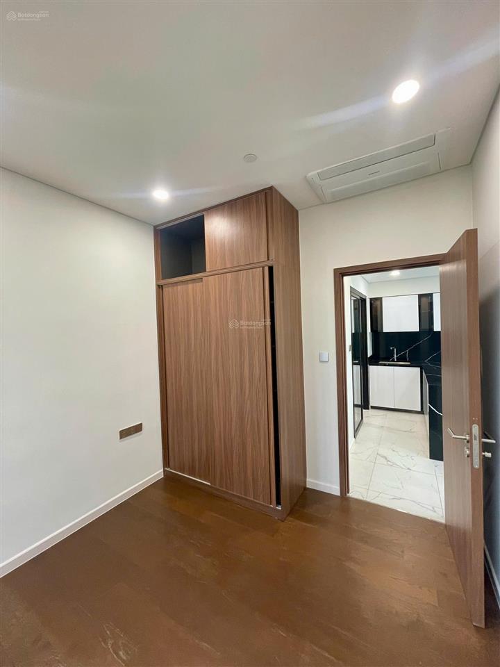 Galleira sẵn sổ  bán 3pn sân vườn  111m2  35tỷ. sẵn key xem nhà nhanh.  0901 987 ***