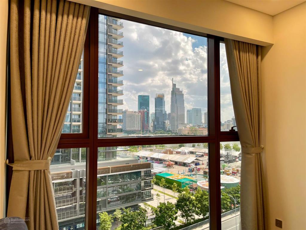 Galleira sẵn sổ  bán 3pn sân vườn  111m2  35tỷ. sẵn key xem nhà nhanh.  0901 987 ***