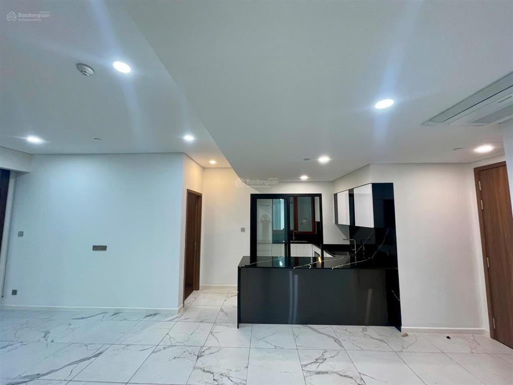 Galleira sẵn sổ  bán 3pn sân vườn  111m2  35tỷ. sẵn key xem nhà nhanh.  0901 987 ***