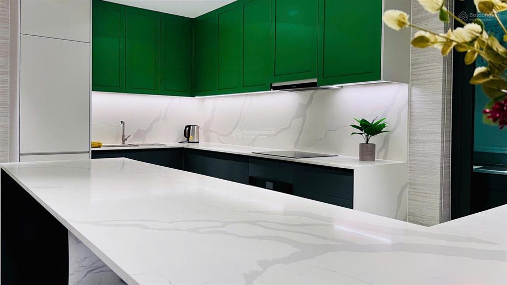 Crest bán 2pn + 1phòng đa năng+2wc  115m2 giá tốt nhất thị trường. sẵn key  xem nhà 0901 987 ***