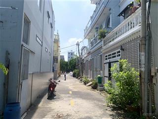 Đất nền ngay trung tâm hành chính bình chánh đường nguyễn hữu trí bán nhanh .