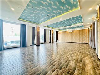 Mặt bằng 150m2 mặt tiền 12m đỗ ô tô trần quang khải gần sân vận động, sảnh hội nghị, phòng họp