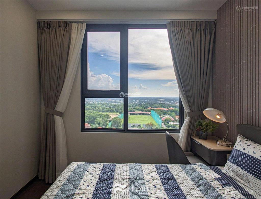 Cần cho thuê ch cao cấp 1pn, 1wc  giá 6.5 tr/tháng, hoàn thiện nội thất, view sân golf và sông sg