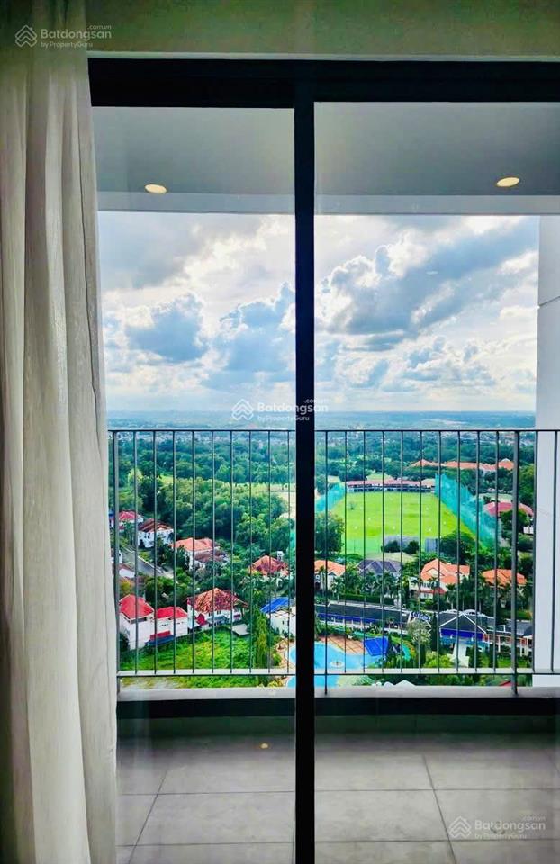 Cần cho thuê ch cao cấp 1pn, 1wc  giá 6.5 tr/tháng, hoàn thiện nội thất, view sân golf và sông sg