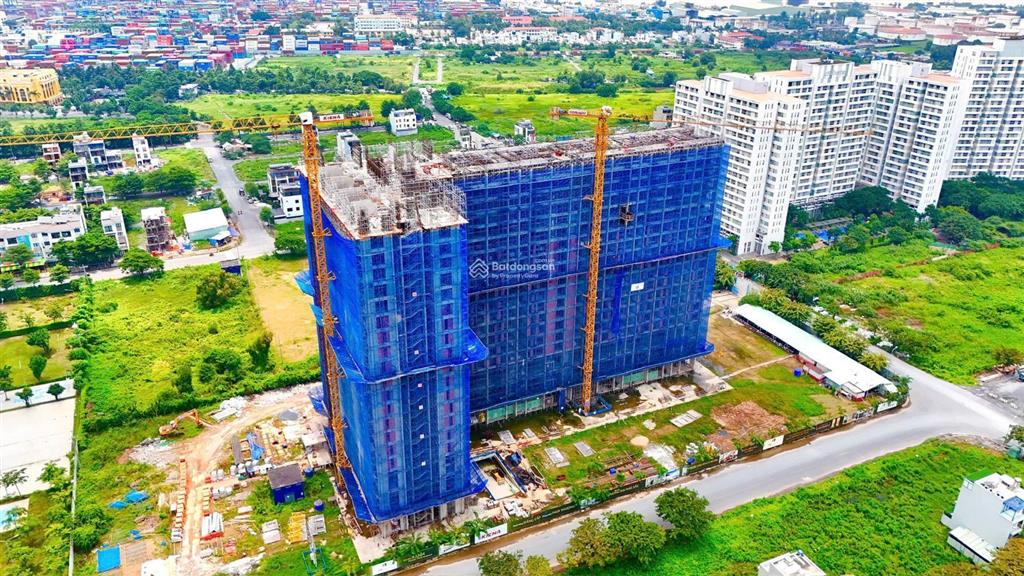 Bán căn duplex 3pn, tầng cao, view q1  landmark 81,, giá tốt, hỗ trợ vay bank.  0931 118 ***