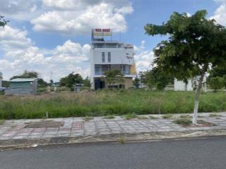 Bán đất đối diện trường học khu đô thị bàu xéo, giá 1.550 tỷ sổ sẵn