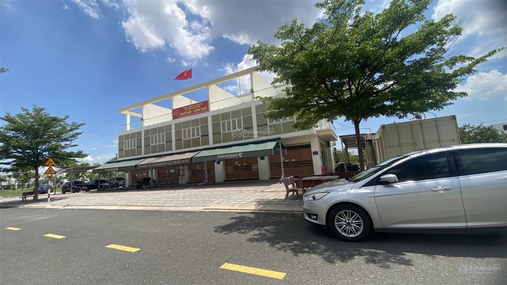 Bán đất đối diện trường học khu đô thị bàu xéo, giá 1.550 tỷ sổ sẵn