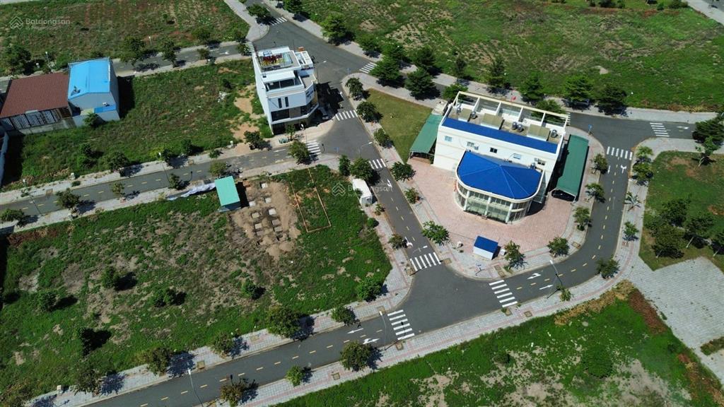 Bán đất đối diện trường học khu đô thị bàu xéo, giá 1.550 tỷ sổ sẵn