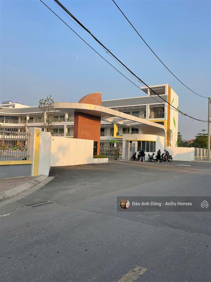 Bán đất đẹp 50m2 tại đa tốn giá chỉ 3,95 tỷ vuông vắn, phong thủy tốt, dễ xây nhà