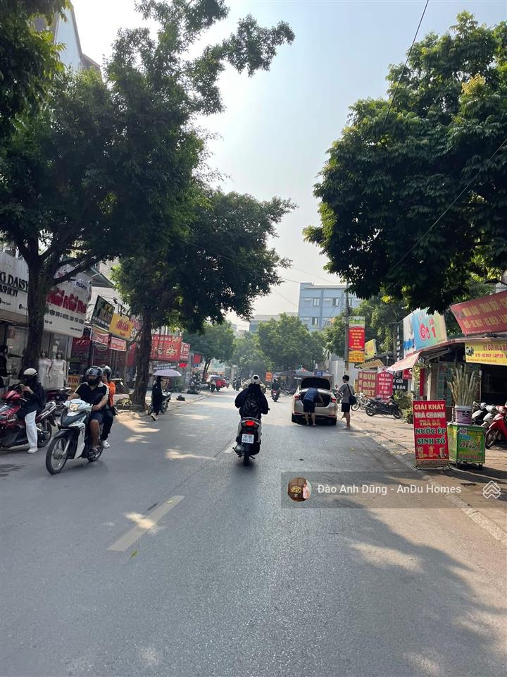 Giá nào cũng bán. chủ cần bán gấp 56m2 đất trâu quỳ. đường ô tô 7 chỗ. giá nhỉnh 6 tỷ