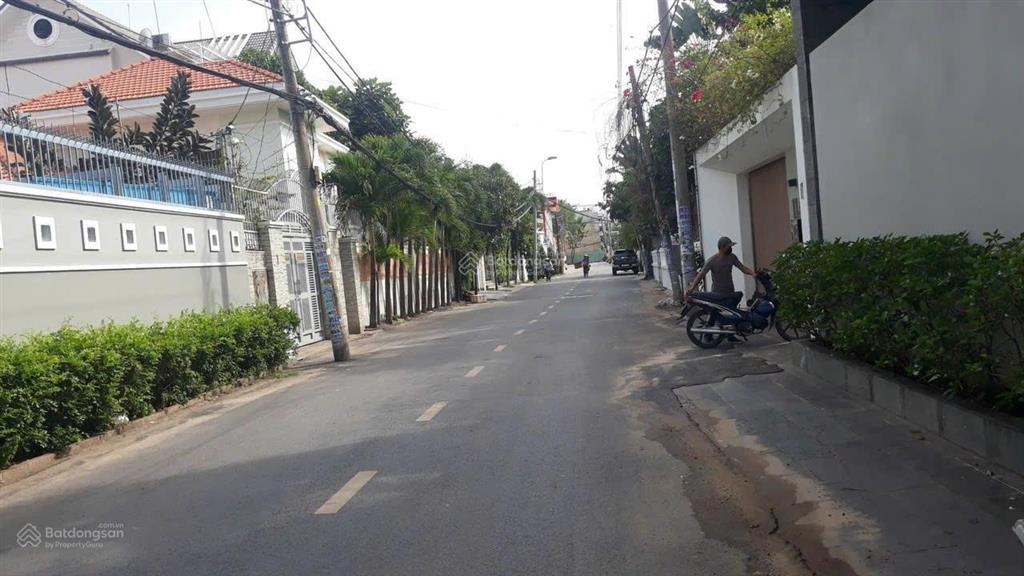 Thảo điền chỉ 135tr/m2. góc 2 mặt tiền đường trần văn sắc. dt(19.5x25m) gpxd hầm 5 tầng. chỉ 70tỷ