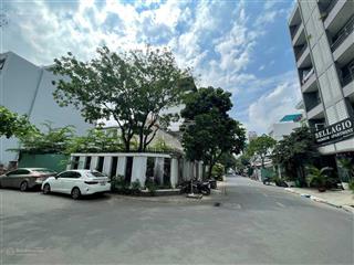 Chỉ 40.5 tỷ. mặt tiền ngay cụm xuân thủy và nguyễn văn hưởng. dt(7.5x25m). gpxd hầm. 5 tầng.