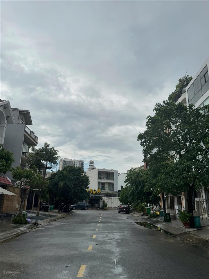 Chỉ 28 tỷ, nhà kế mặt tiền trần não, cụm song hành. dt 8x22m. cn 172m2. giá tốt đầu tư