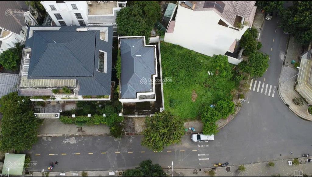 Villa p. thảo điền chỉ 82 tỷ. khu compound nguyễn văn hưởng, kế gần với xuân thủy. dt 11x22m