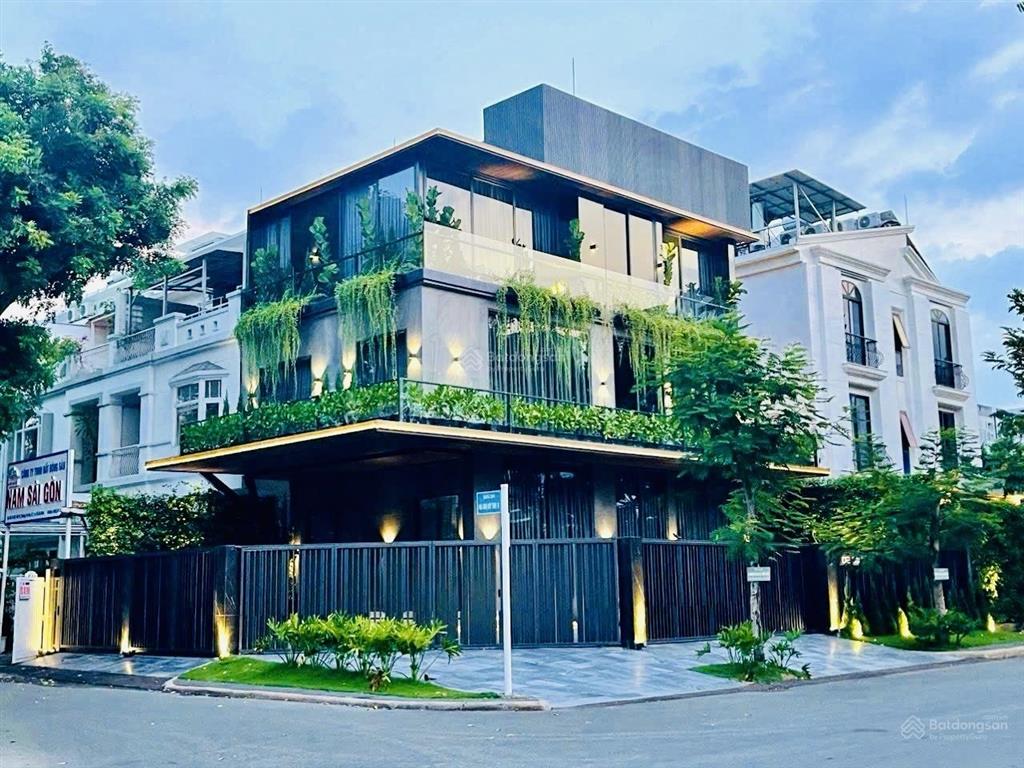 Chỉ 82 tỷ. biệt thự compound nguyễn văn hưởng, p. thảo điền. dt 11x22m 4 tầng + sân vườn, hồ bơi