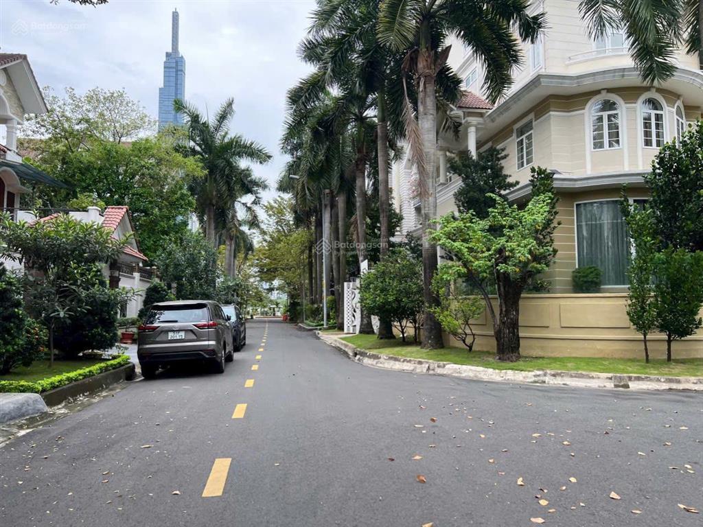 Chỉ 80.5 tỷ. nhà 2 mặt thoáng cụm trần não, kế bờ sông sài gòn. dt 11x21m hầm 4 tầng, mái che