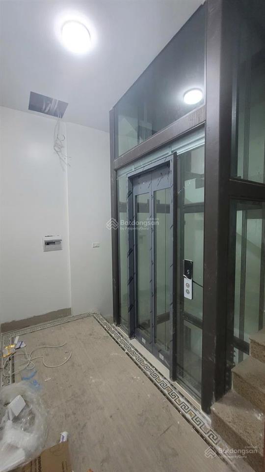 Bán nhà đống đa 55m² thang máy, ngõ thông, ôtô tránh, vỉa hè kinh doanh, lô góc, nở hậu, view hồ
