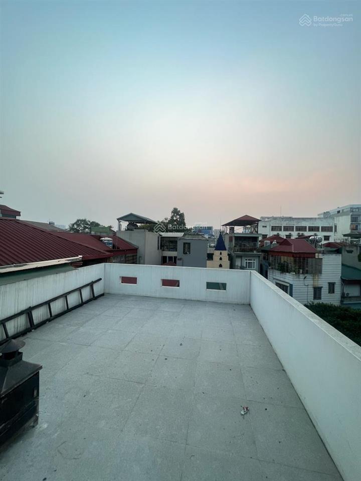 Bán nhà đống đa 45m2 ô tô vào nhà, trước nhà ô tô tránh, kinh doanh, 3 thoáng vĩnh viễn, sổ nở hậu
