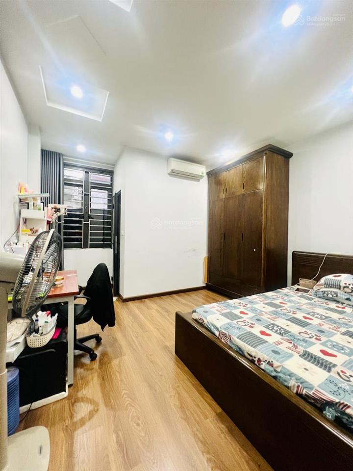 Bán nhà đống đa 45m2 ô tô vào nhà, trước nhà ô tô tránh, kinh doanh, 3 thoáng vĩnh viễn, sổ nở hậu