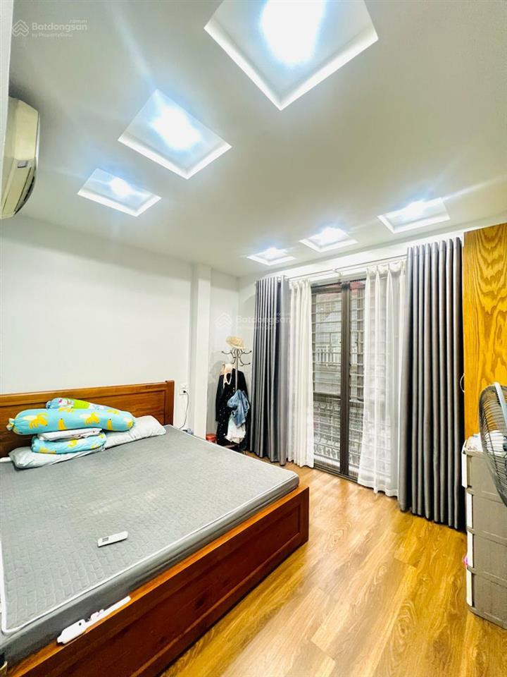 Bán nhà đống đa 45m2 ô tô vào nhà, trước nhà ô tô tránh, kinh doanh, 3 thoáng vĩnh viễn, sổ nở hậu