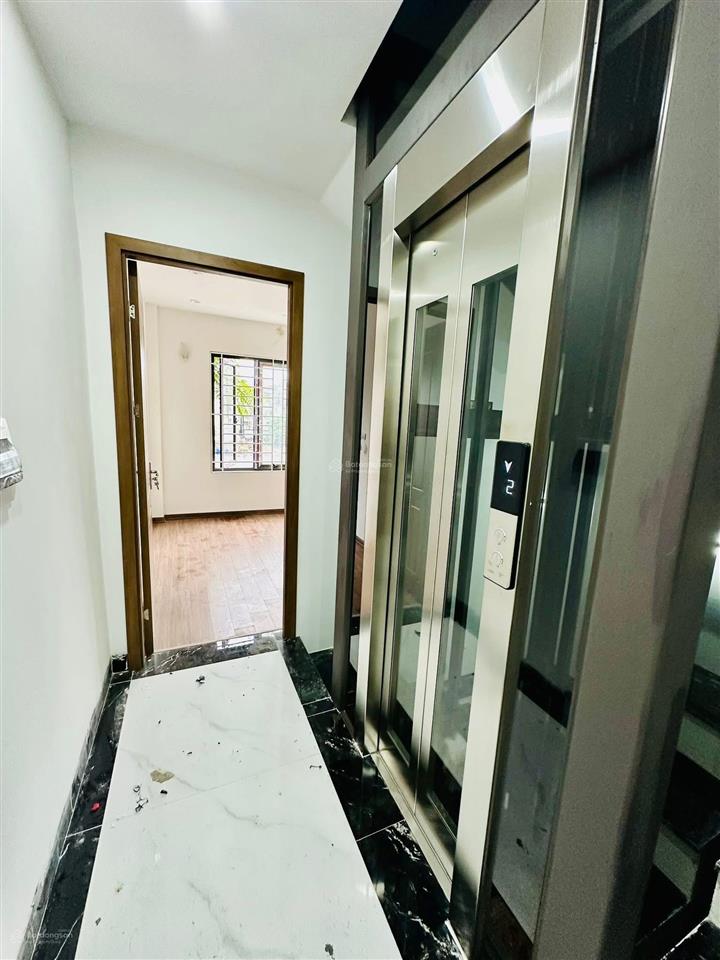 Bán nhà đống đa 50m2, 50m ra phố, 2 thoáng vĩnh viễn, 6 tầng thang máy, ngõ 3 gác, an ninh tốt
