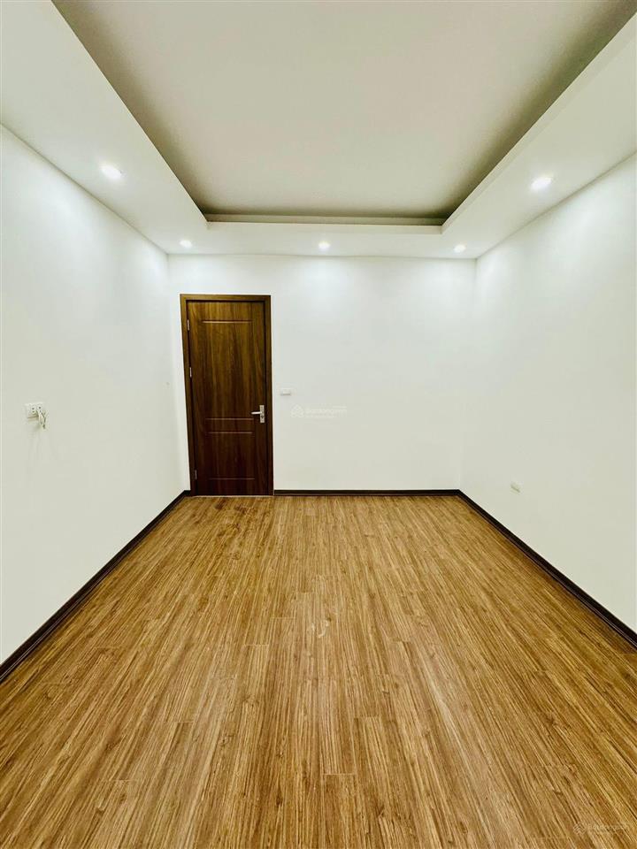 Bán nhà đống đa 50m2, 50m ra phố, 2 thoáng vĩnh viễn, 6 tầng thang máy, ngõ 3 gác, an ninh tốt
