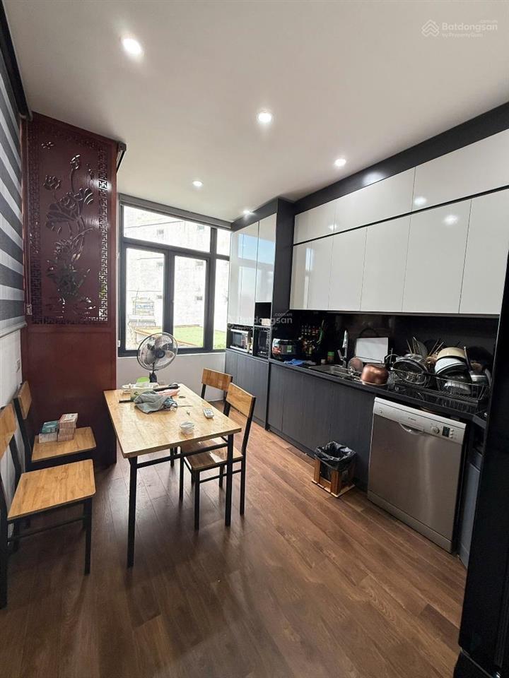 Bán nhà đống đa 49m2 vừa ở kết hợp kinh doanh, 30m ra phố, nở hậu, ngõ rộng thoáng, dòng tiền 30tr