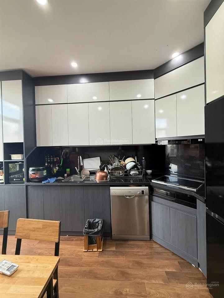Bán nhà đống đa 49m2 vừa ở kết hợp kinh doanh, 30m ra phố, nở hậu, ngõ rộng thoáng, dòng tiền 30tr