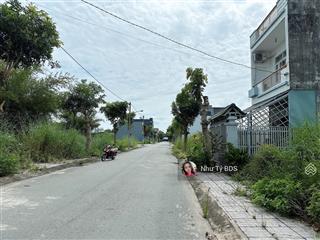 Mặt tiền nhựa 8m! view nhìn thẳng hồ sinh thái lớn! 5x12m shr! xây tự do!  em! hàng hiếm