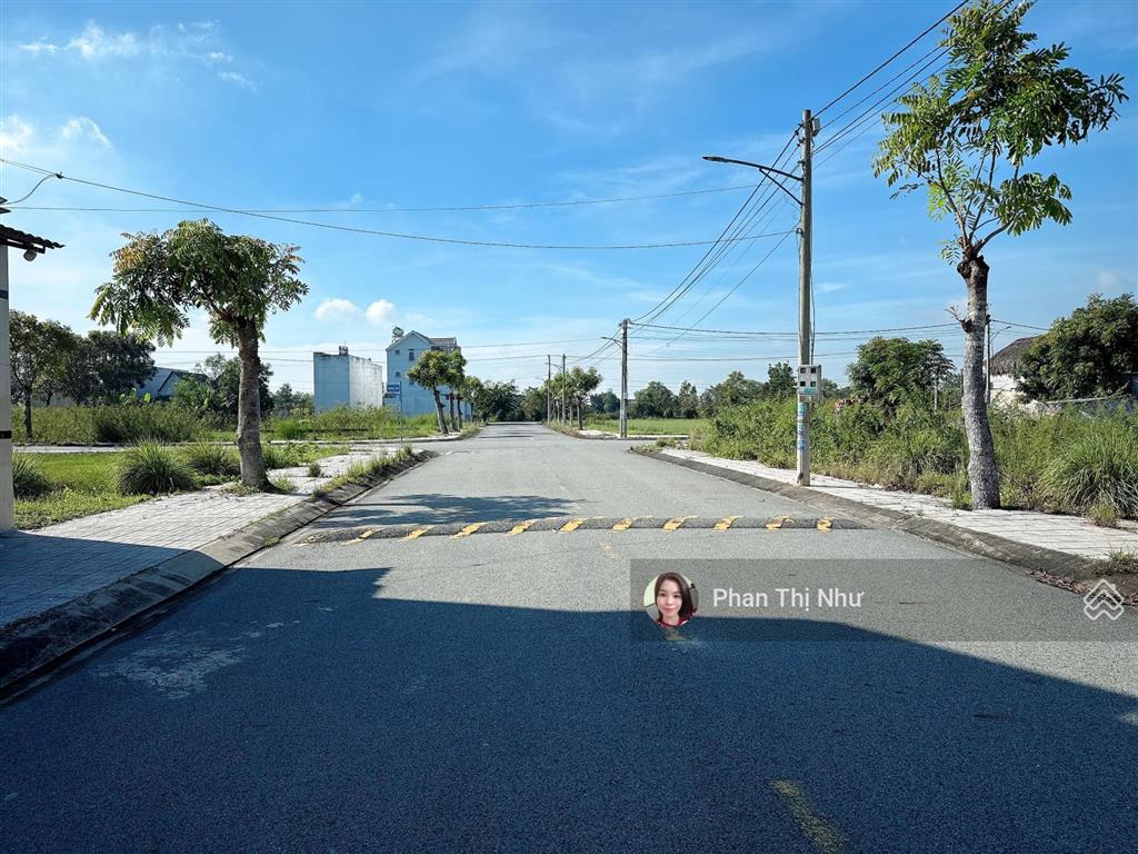 Quá trời rẻ rồi! 4x21m! shr  xây tự do! đường nhựa 8m! chỉ 890tr!  em ngay nhé