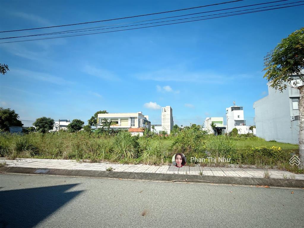 Quá trời rẻ rồi! 4x21m! shr  xây tự do! đường nhựa 8m! chỉ 890tr!  em ngay nhé