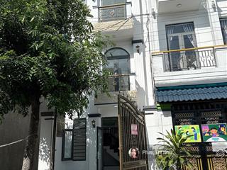 Nhà 1 trệt 2 lầu! shr đã hoàn công! đường nhựa 8m! dân cư đông đúc ! 3pn  3wc  có sân thượng!