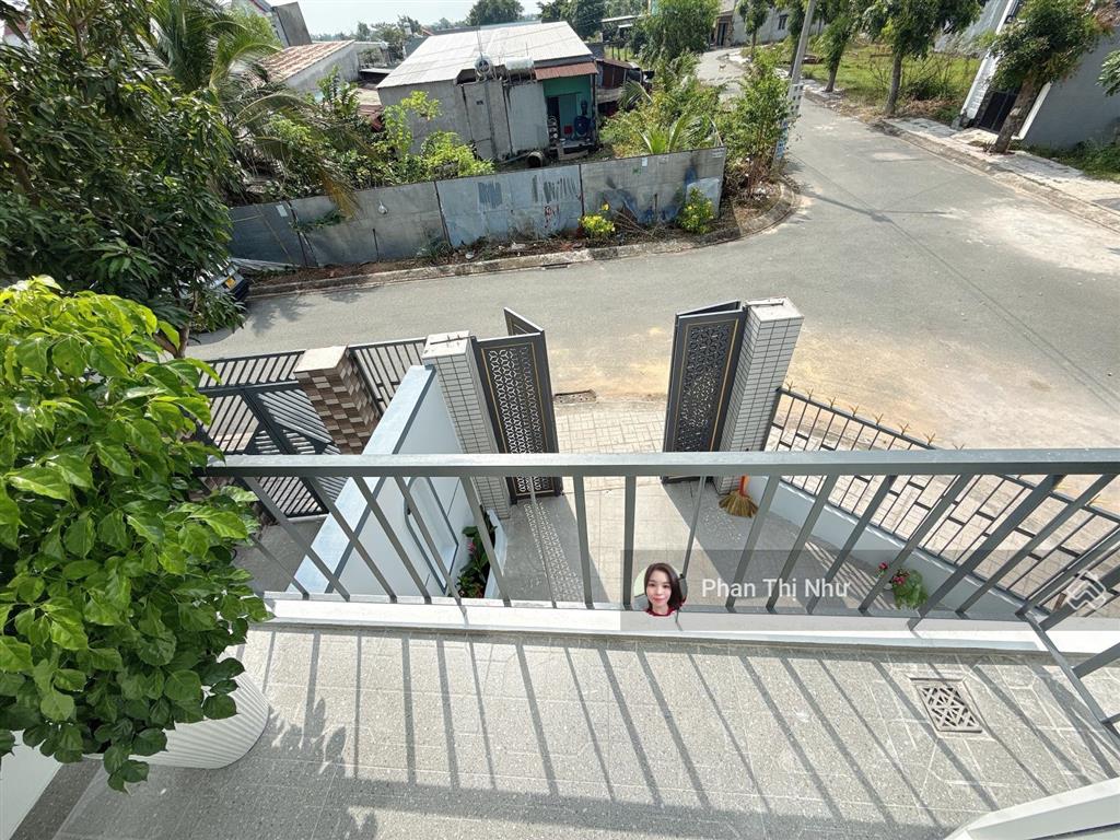 Căn góc 2 mt đẹp lung linh !!! ai mê nhà có sân vườn  sân xe hơi tranh thủ nè!!!