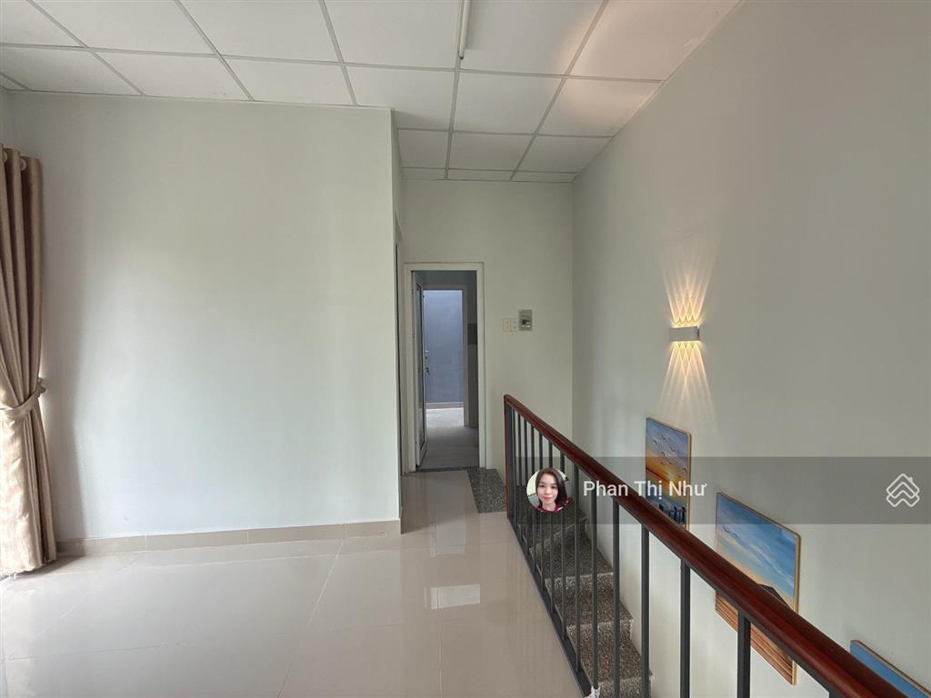 Căn góc 2 mt đẹp lung linh !!! ai mê nhà có sân vườn  sân xe hơi tranh thủ nè!!!