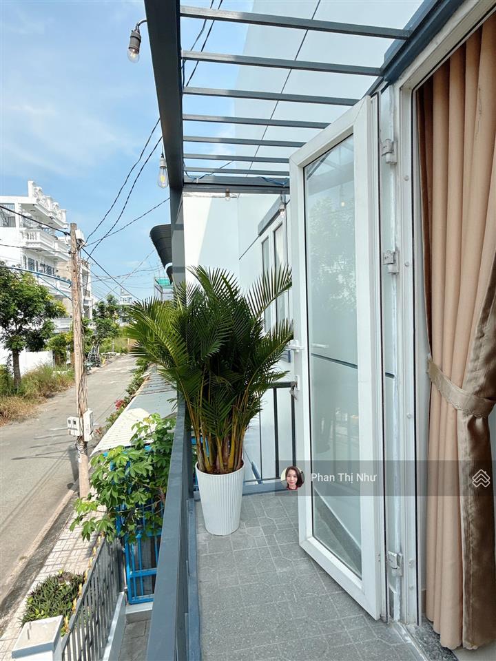 Căn góc 2 mt đẹp lung linh !!! ai mê nhà có sân vườn  sân xe hơi tranh thủ nè!!!