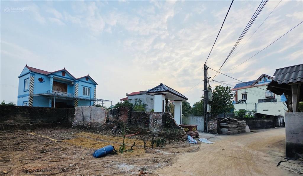 Xã độc lập, huyện hưng hà, tỉnh thái bình(cũ) nay là xã lê quý đôn,tỉnh hưng yên. chỉ vài trăm