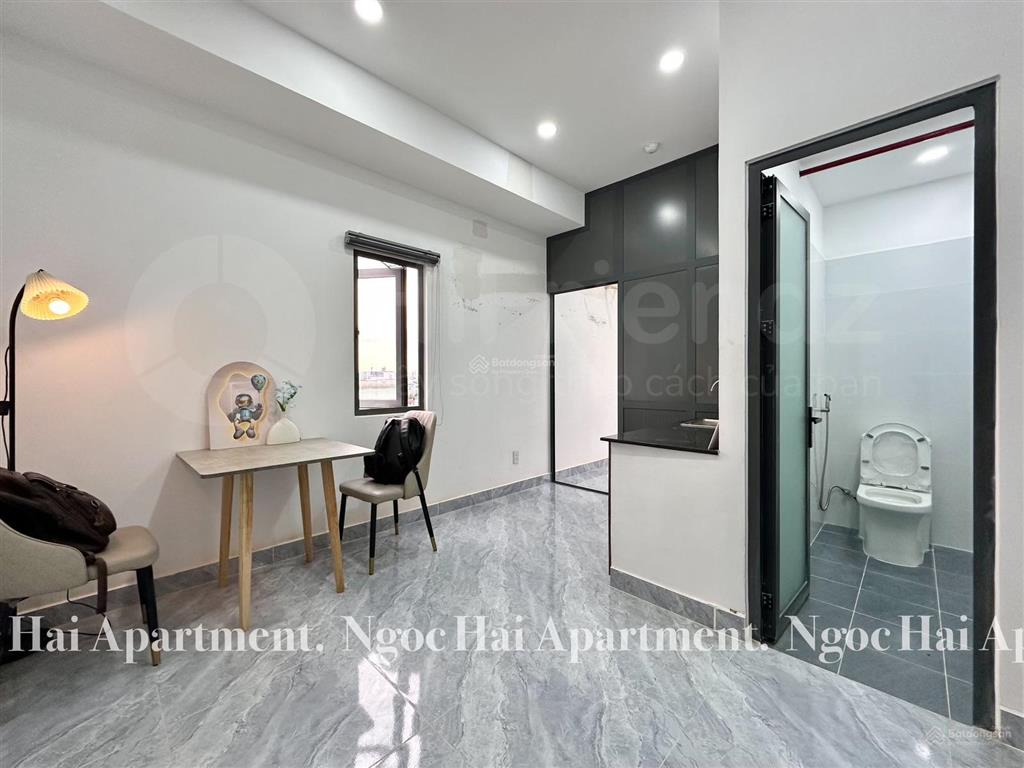 Cho thuê căn hộ 1 phòng ngủ banconl tách bếp full nội thất mới 100% ngay vườn lài, q12