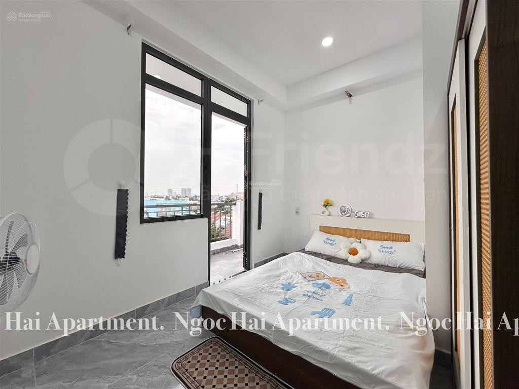 Cho thuê căn hộ 1 phòng ngủ banconl tách bếp full nội thất mới 100% ngay vườn lài, q12