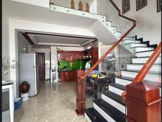 Bán nhà 3 tầng 3 mê đúc kiên cố siêu đẹp ngõ ô tô  phó đức chính  sơn trà đà nẵng.