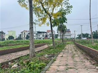 Cần bán gấp 92.5m đất đấu giá yên sơn  quốc oai view vườn hoa. địa chỉ mới xã quốc oai  hà nội